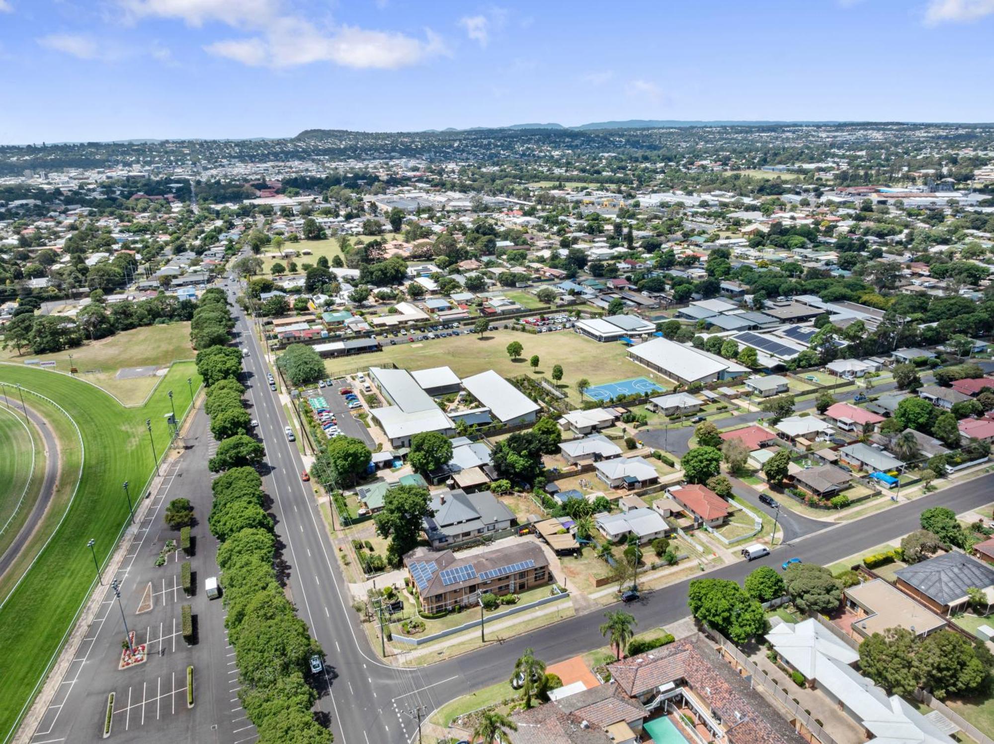 Raceview Motor Inn Toowoomba Exterior photo